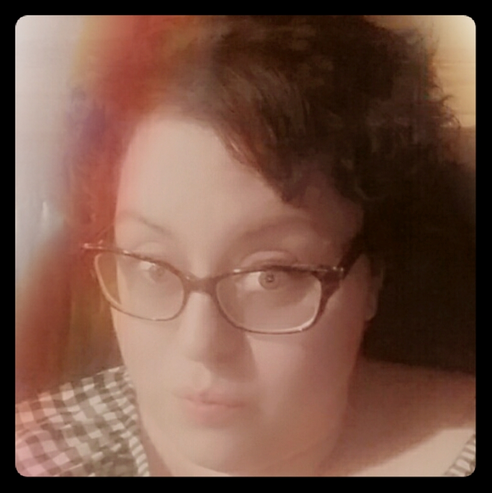 Meet your Posher, Naomi